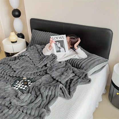 Light Luxury Solid Color Rabbit Velvet Blanket – Warmth & Elegance Combined