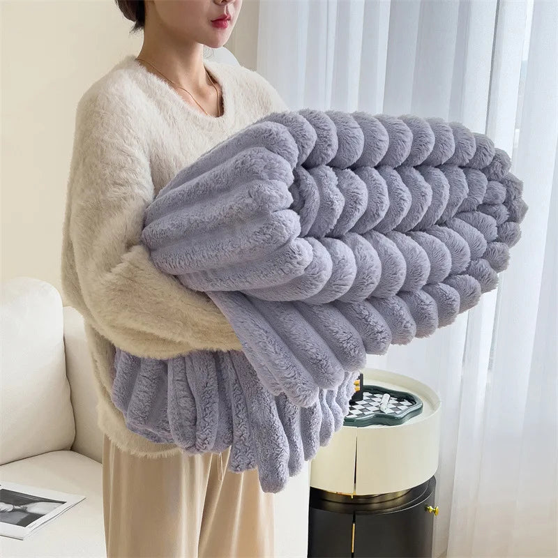 Light Luxury Solid Color Rabbit Velvet Blanket – Warmth & Elegance Combined