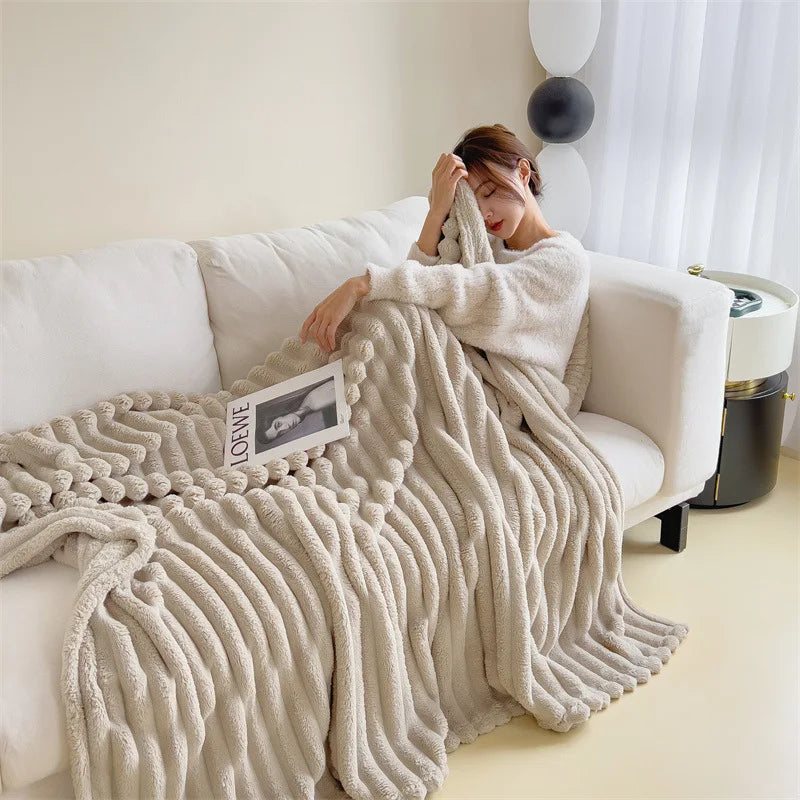 Light Luxury Solid Color Rabbit Velvet Blanket – Warmth & Elegance Combined